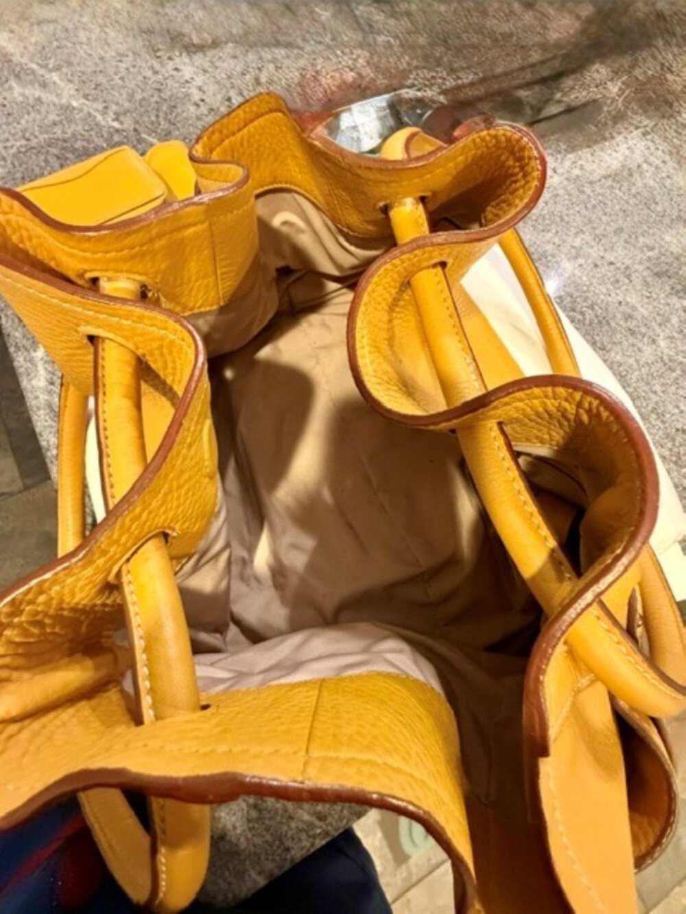 Cole Haan Village Classics pebbled leather tote satchel handbag in a mustard ye - Picture 5 of 9